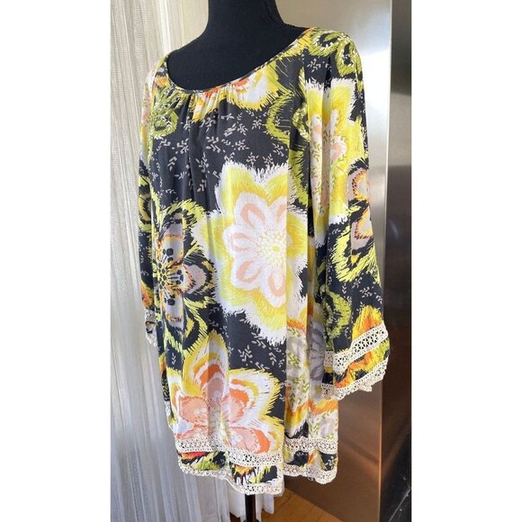 Vintage 80s oversized blouse, black, yellow, lime green flowers, bell sleeves - Picture 4 of 9